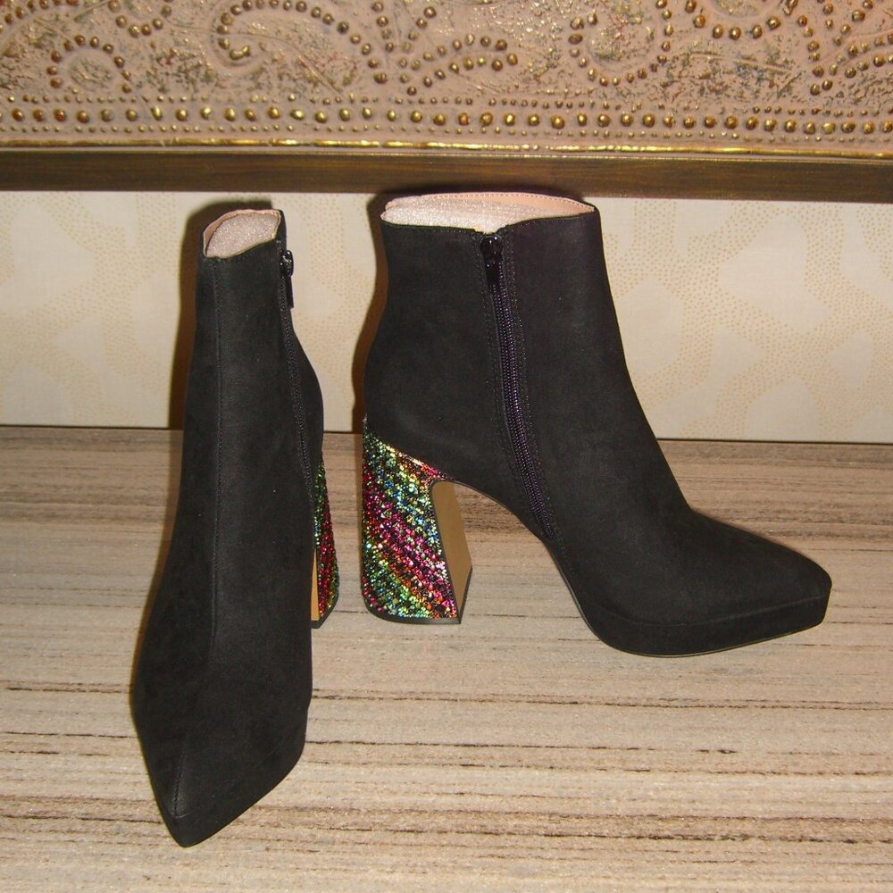 NEW BETSEY JOHNSON RAYLAN PLATFORM FAUX SUEDE EMBELLISHED HEEL ANKLE BOOTS 8
